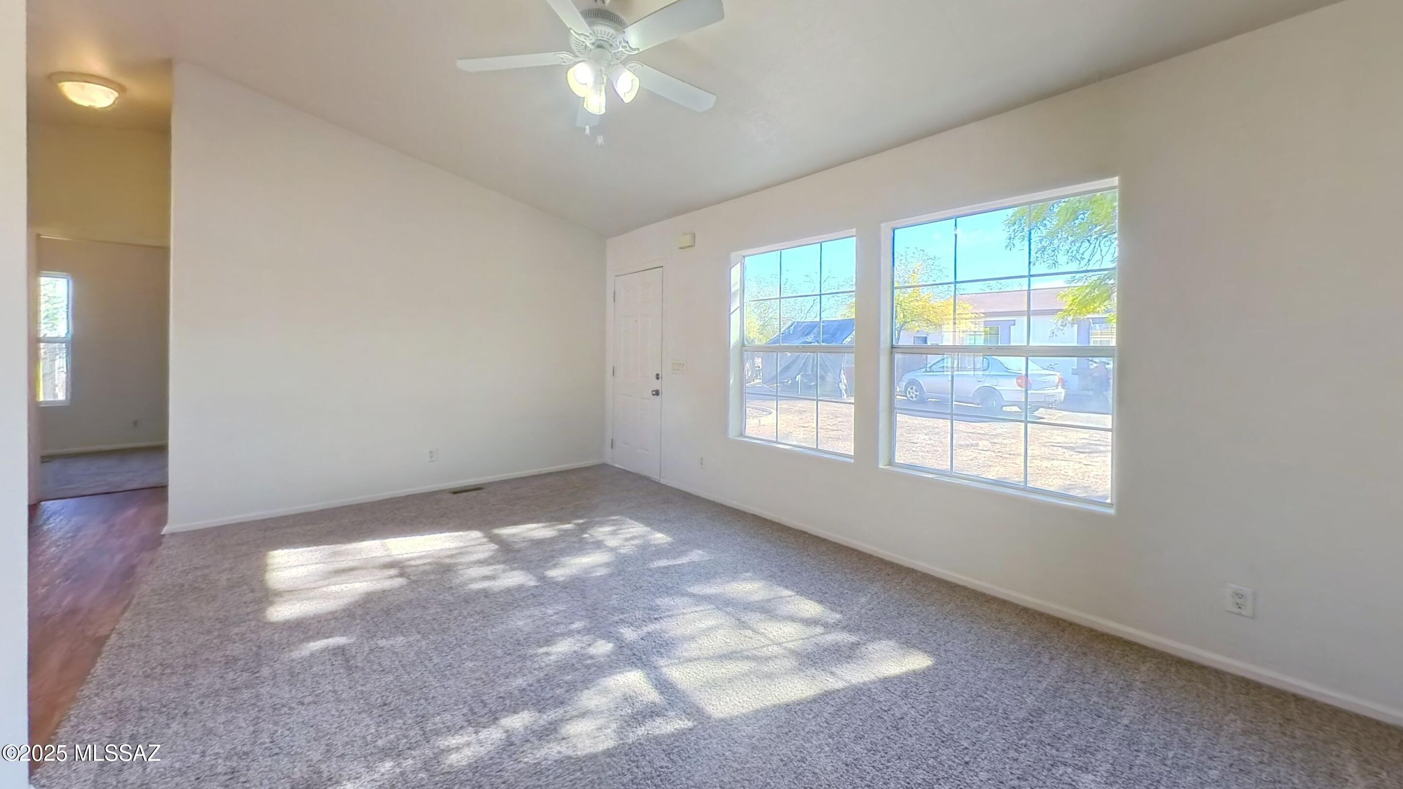 633 West Simmons Road Tucson, AZ 85705 - Photo 6 of 20 Gallery Image 6