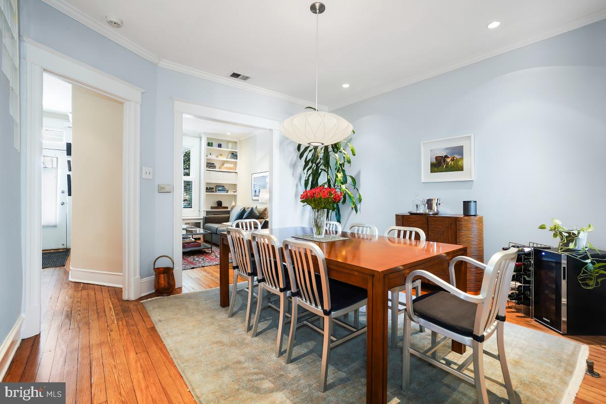 1613 V Street Northwest Washington, DC 20009 - Photo 11 of 41