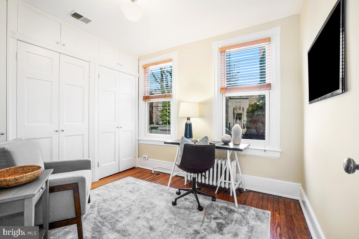 1613 V Street Northwest Washington, DC 20009 - Photo 29 of 41