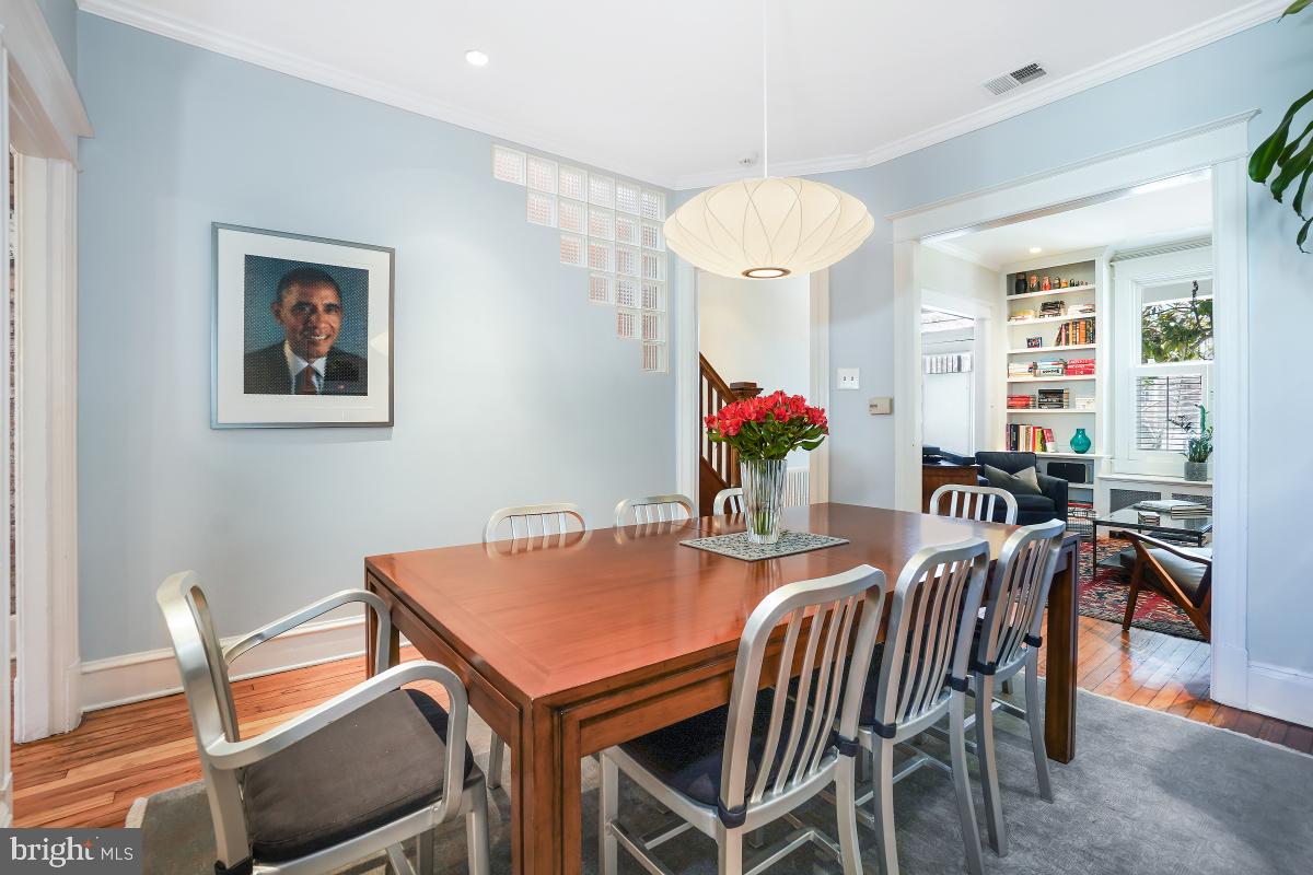 1613 V Street Northwest Washington, DC 20009 - Photo 10 of 41