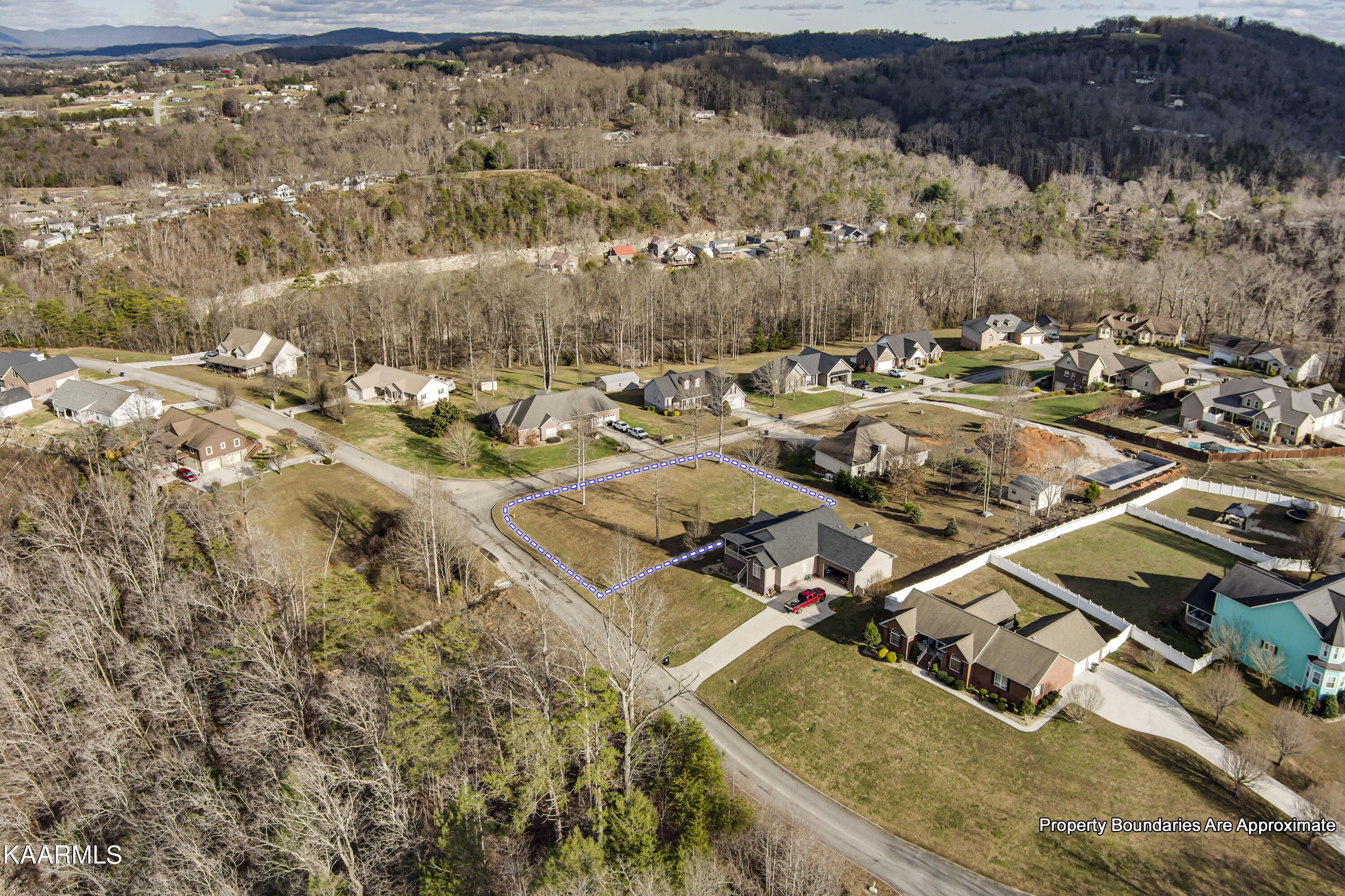 Bluff Trace Jacksboro, TN 37757 - Photo 15 of 19 15_BluffTrace_Lot38_Birdseye_E