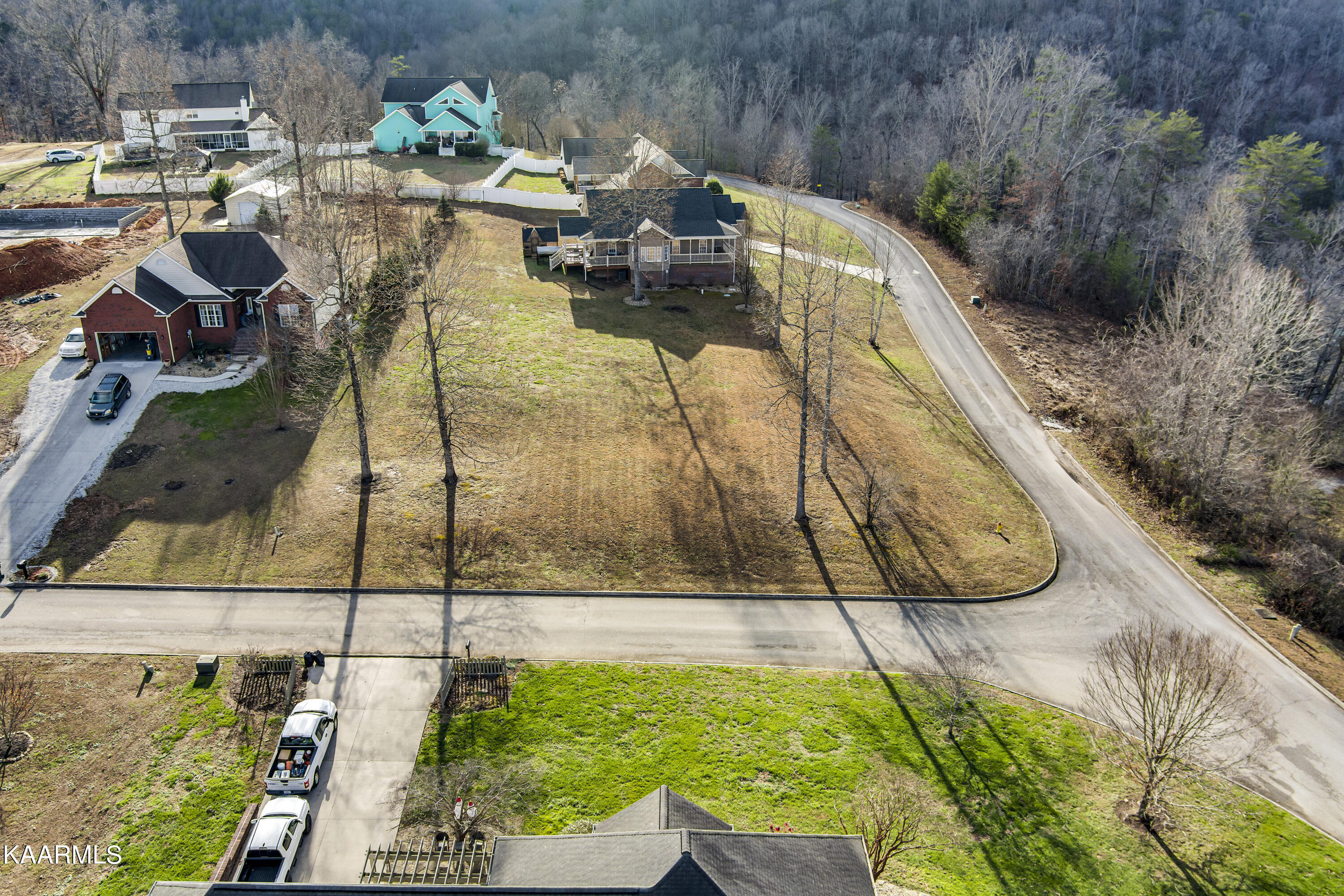 Bluff Trace Jacksboro, TN 37757 - Photo 3 of 19 03_BluffTrace_Lot38_StreetElevated_SW
