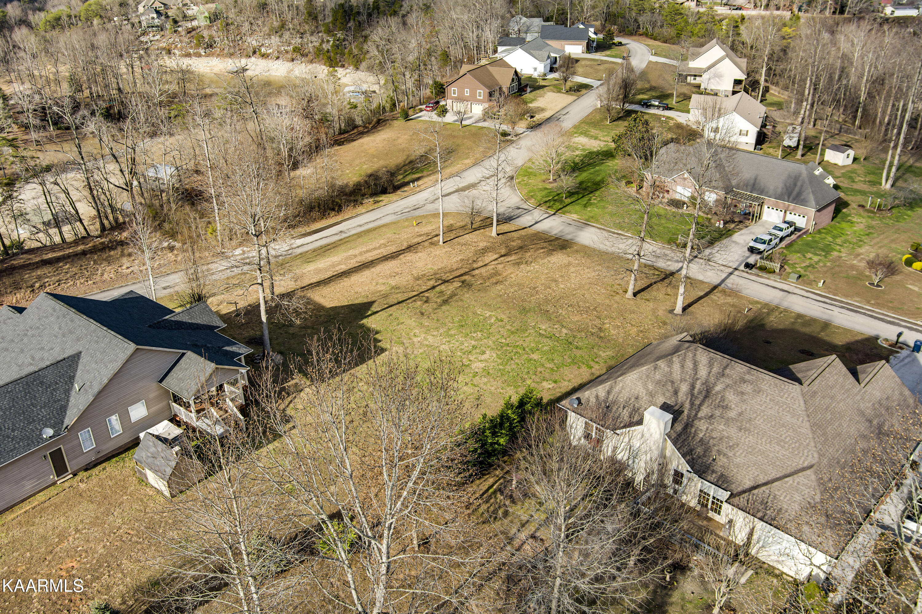 Bluff Trace Jacksboro, TN 37757 - Photo 7 of 19 07_BluffTrace_Lot38_LotBackElevated_N