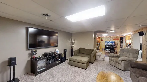 $515,000 | 2904 River Oak Drive, Champaign, IL 61822