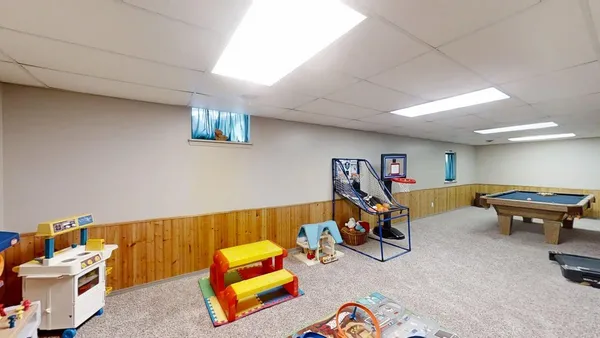 $525,000 | 2904 River Oak Drive, Champaign, IL 61822