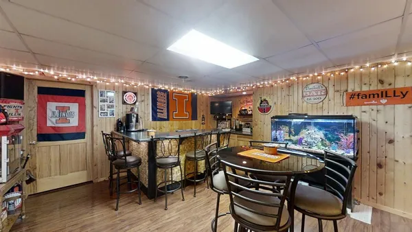 $525,000 | 2904 River Oak Drive, Champaign, IL 61822