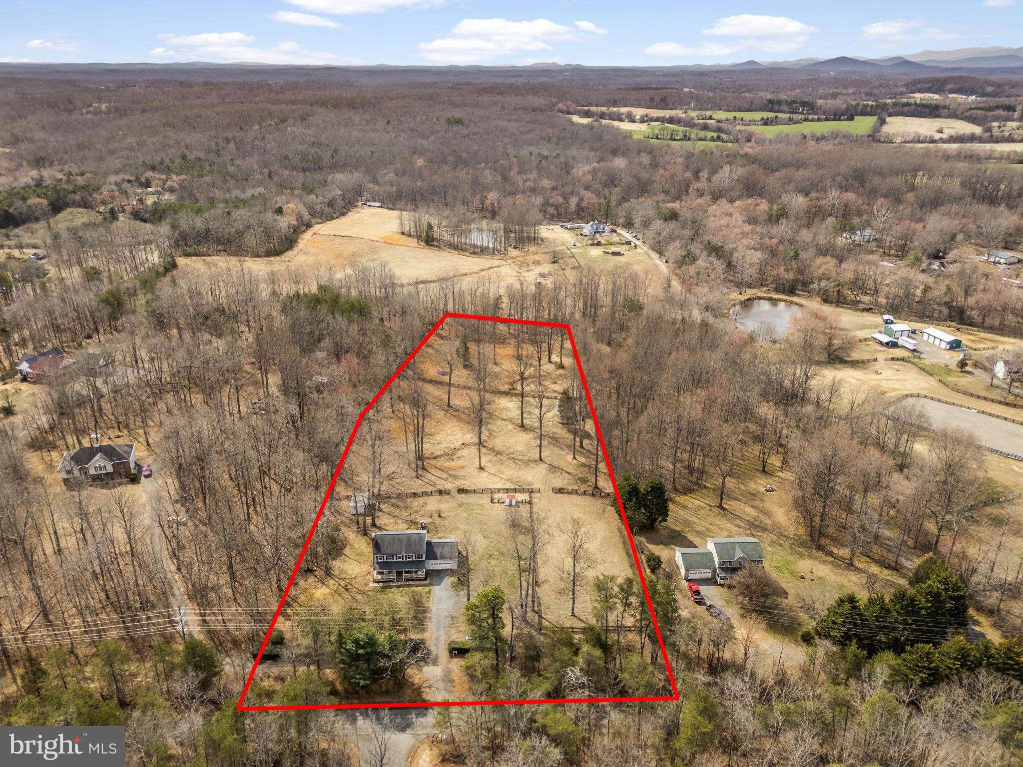 10507 Cliff Mills Road Marshall, VA 20115 - Photo 2 of 56