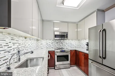 $4,995,000 | 1710-12 Locust Street, Philadelphia, PA 19103