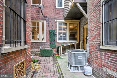 $4,995,000 | 1710-12 Locust Street, Philadelphia, PA 19103