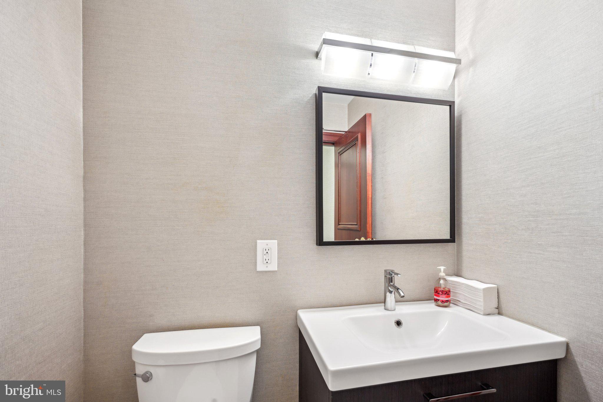 1710-12 Locust Street Philadelphia, PA 19103 - Photo 46 of 95