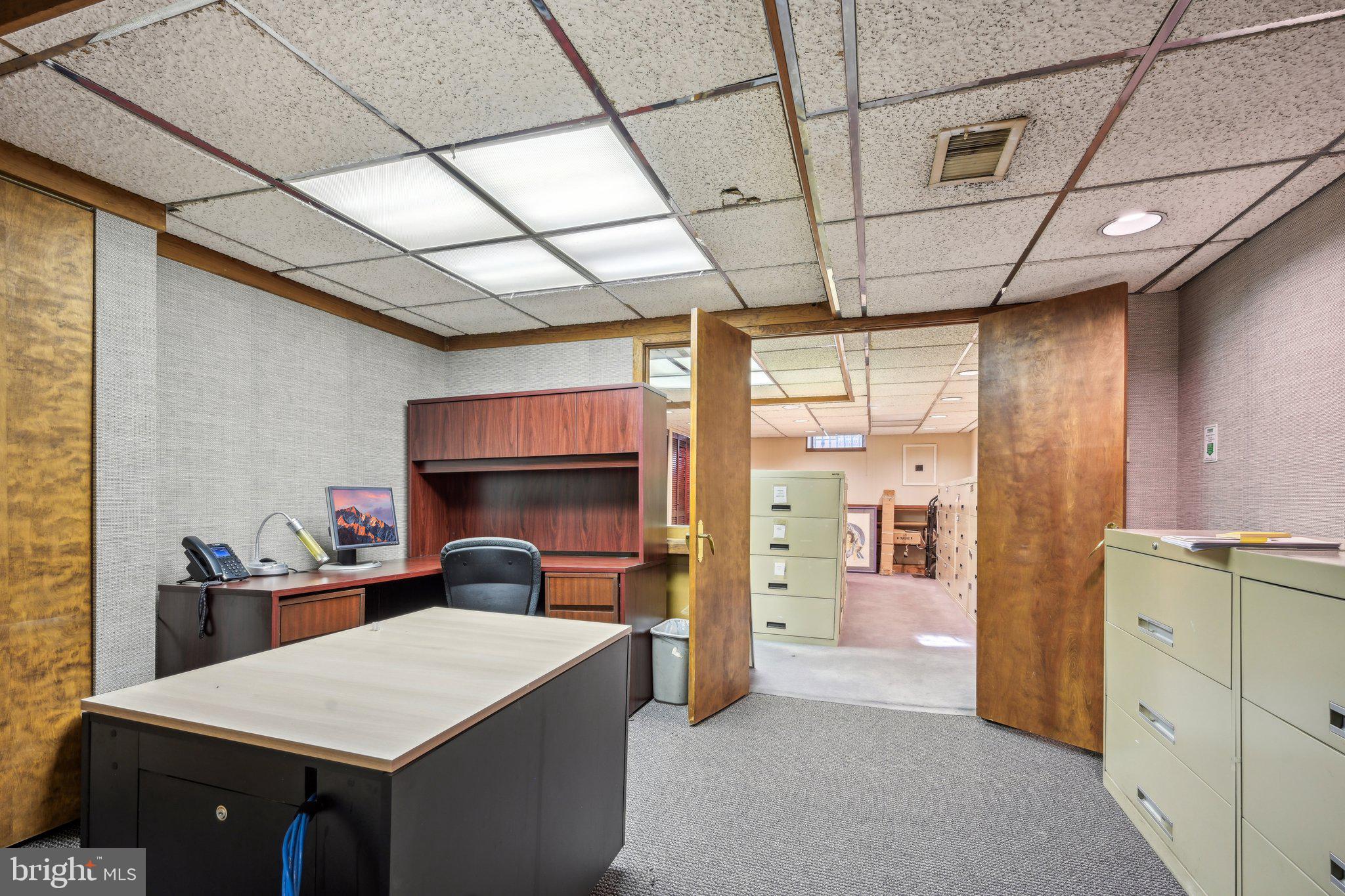 1710-12 Locust Street Philadelphia, PA 19103 - Photo 69 of 95