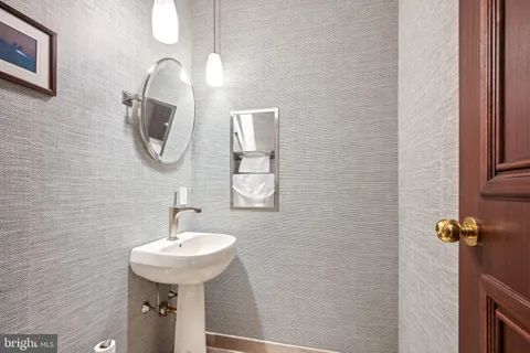 $4,995,000 | 1710-12 Locust Street, Philadelphia, PA 19103