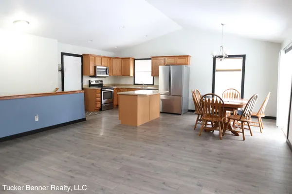 $417,500 | 4122 Duck Lake Road, Whitehall, MI 49461