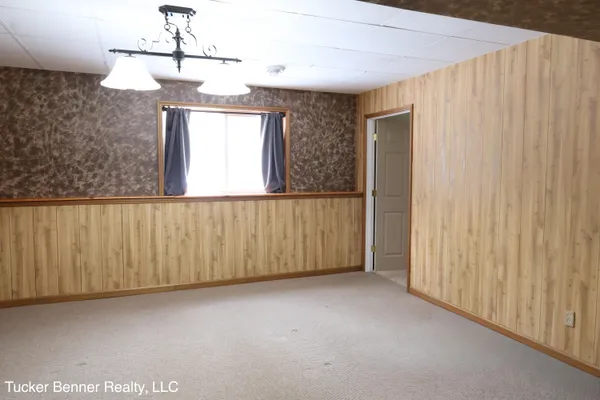 $417,500 | 4122 Duck Lake Road, Whitehall, MI 49461