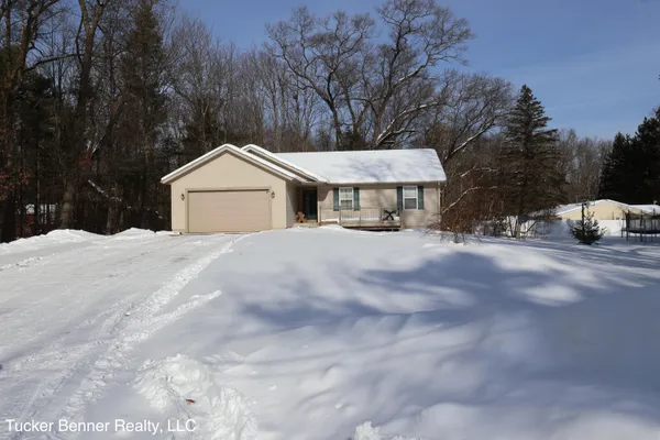 $417,500 | 4122 Duck Lake Road, Whitehall, MI 49461