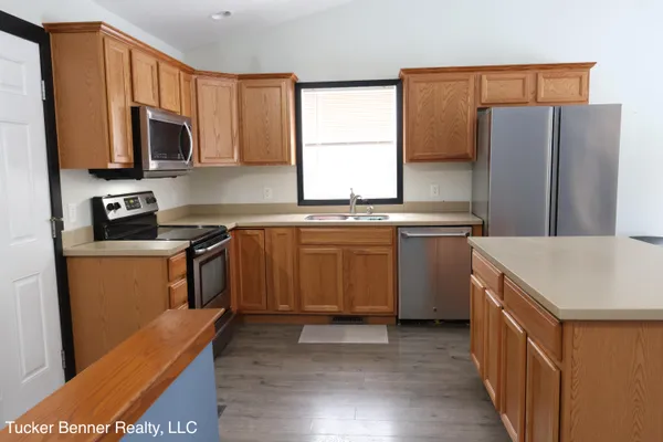 $417,500 | 4122 Duck Lake Road, Whitehall, MI 49461