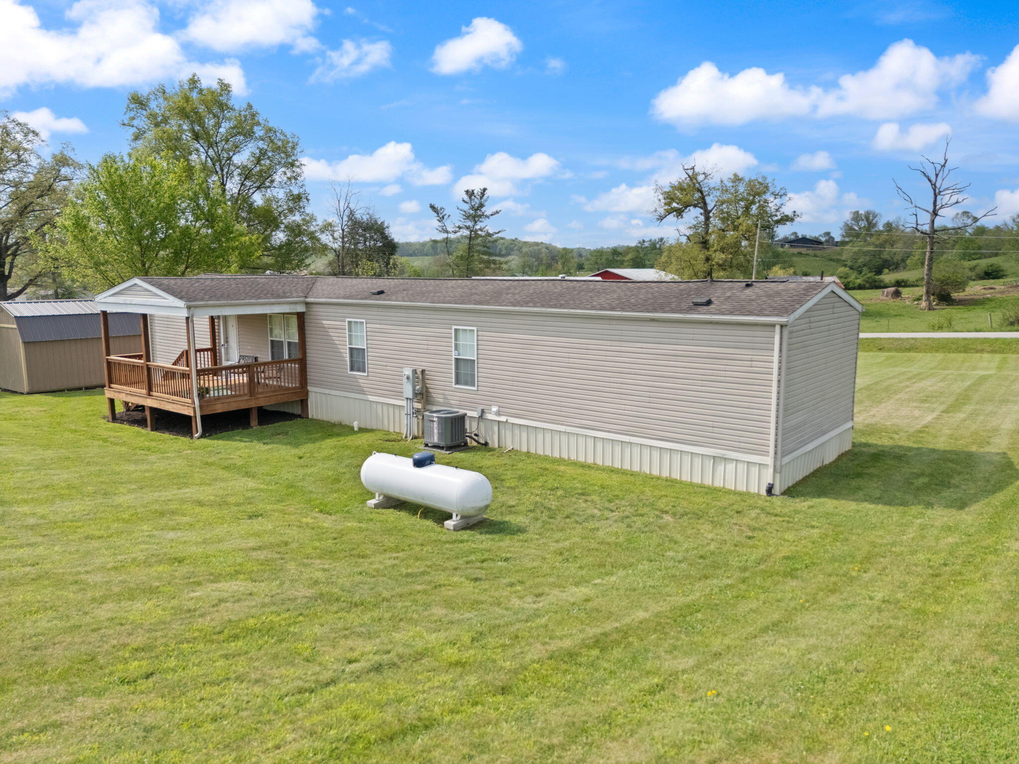 168 Victory Greenmount Road London, KY 40741 - Photo 50 of 64 49-web-or-mls-DJI_20250429104444_0409_D
