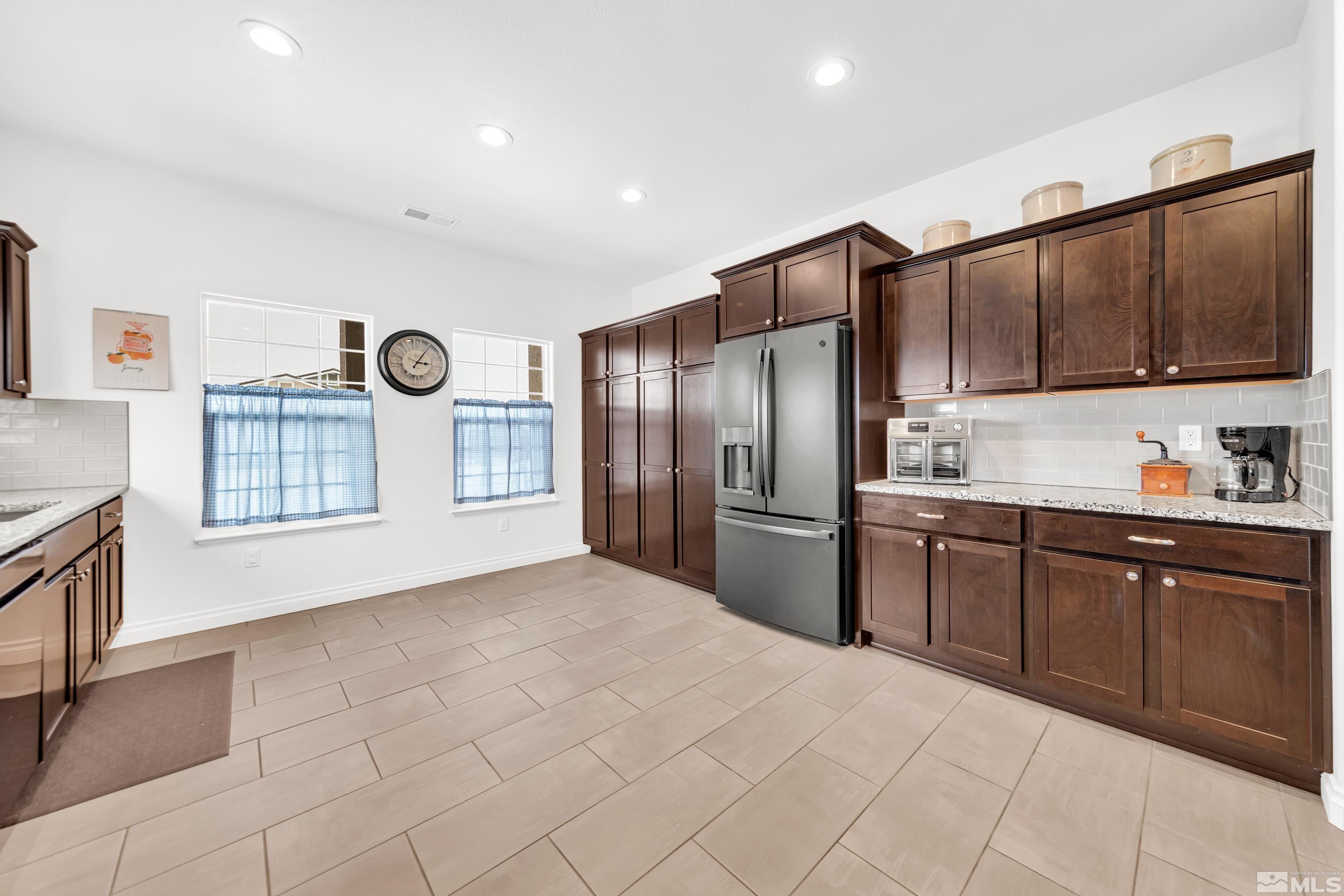 18805 Trinity Range Court Reno, NV 89508 - Photo 4 of 23 Photo 4