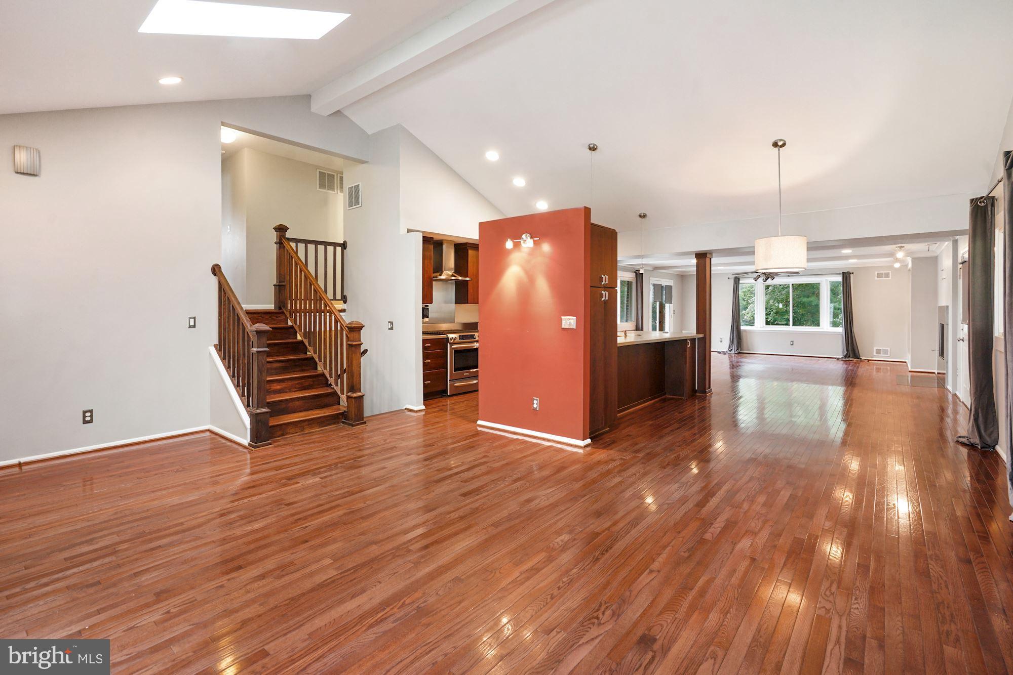 7009 Churchill Road McLean, VA 22101 - Photo 4 of 30