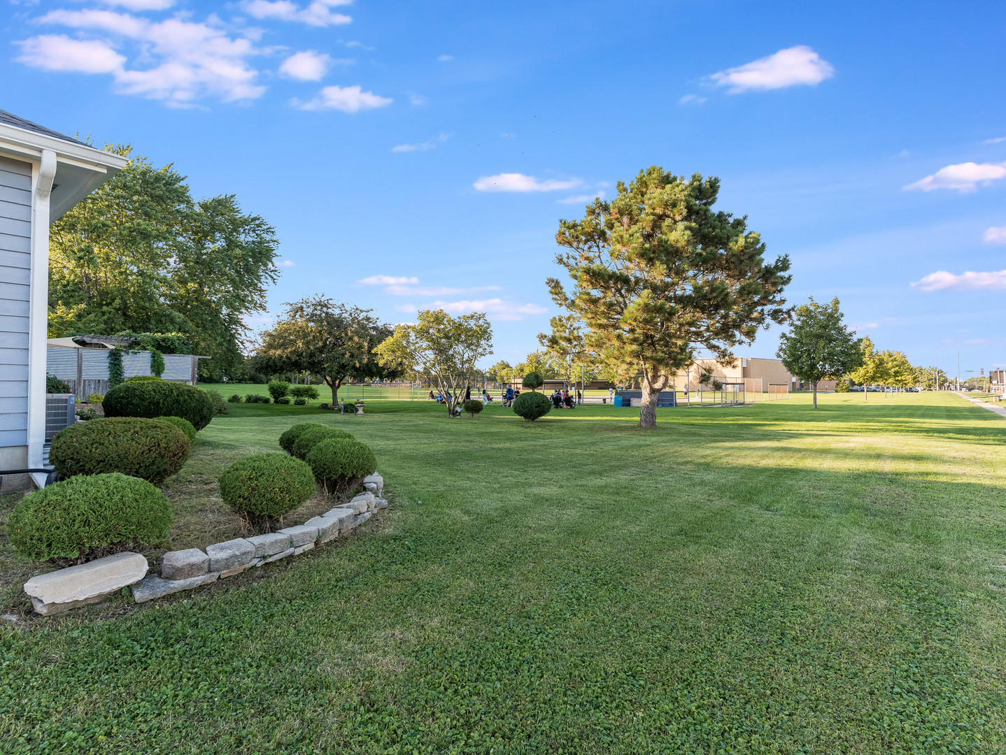 101 Bell Court Oswego, IL 60543 - Photo 34 of 47