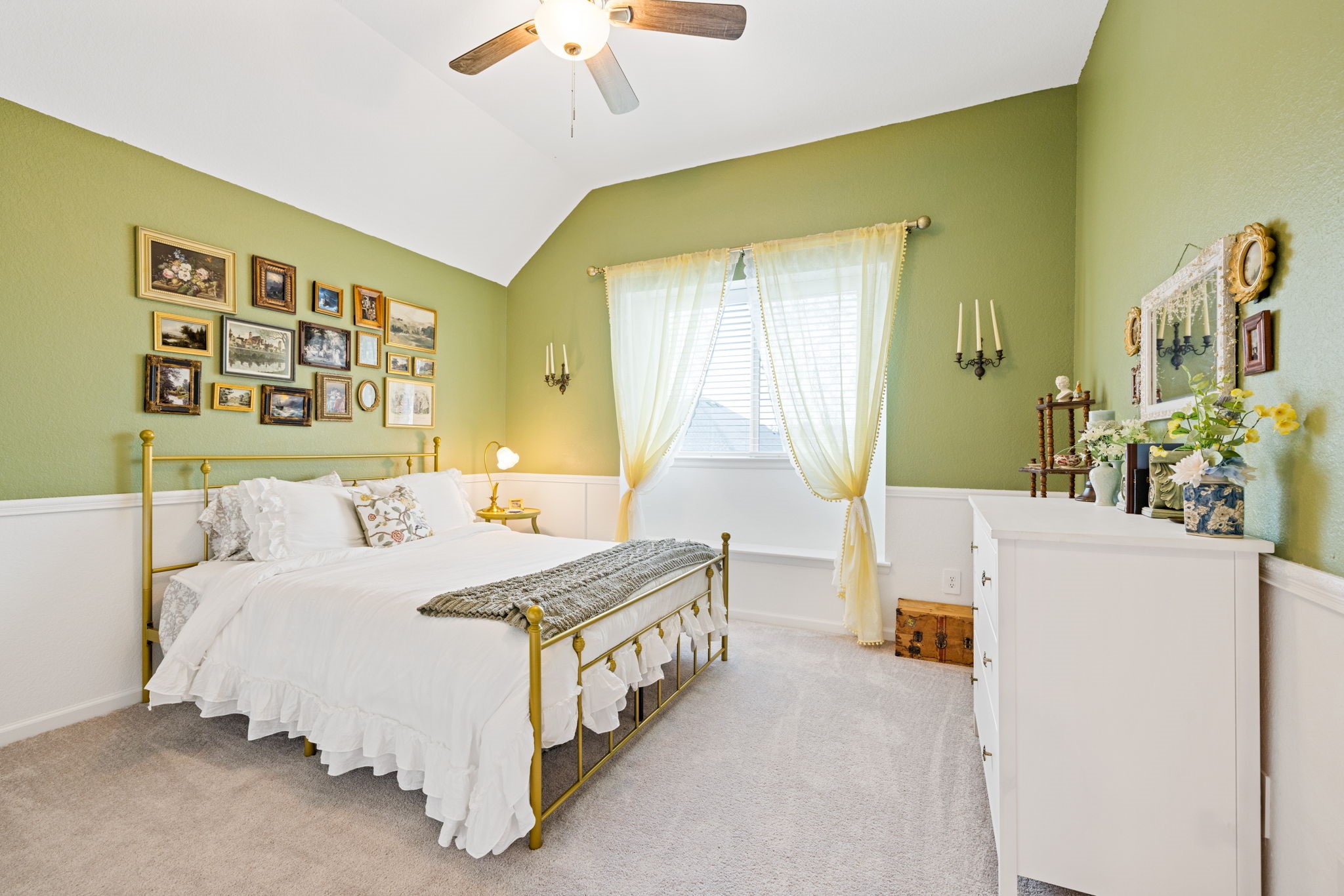 18323 Tiger Flowers Drive Conroe, TX 77302 - Photo 26 of 49 Charming extra bedroom with cozy ambiance and ample natural light.