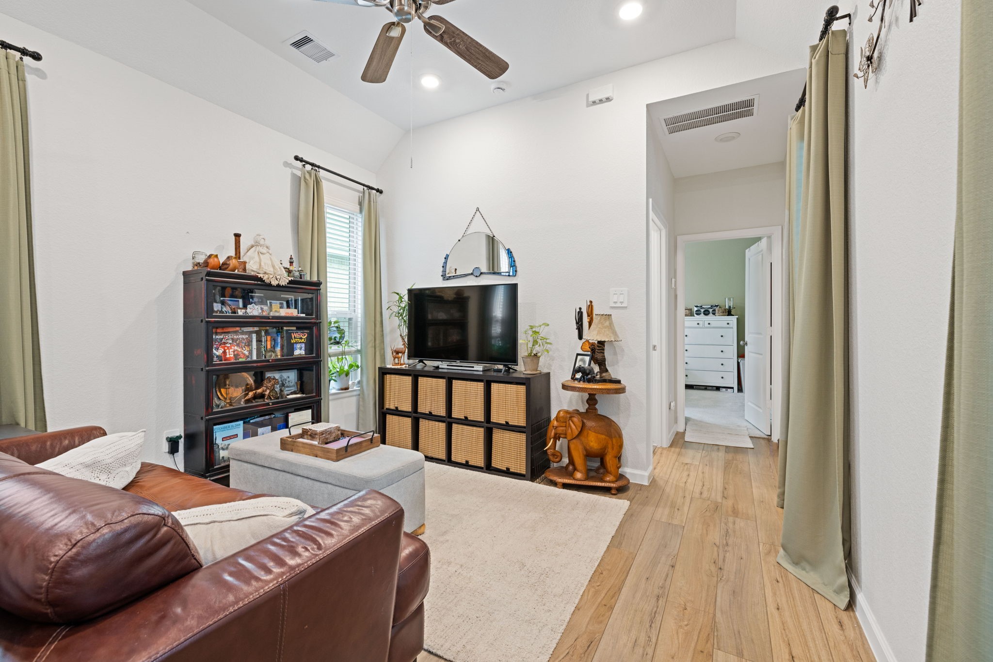 18323 Tiger Flowers Drive Conroe, TX 77302 - Photo 34 of 49 Room to relax and live in the apartment living room