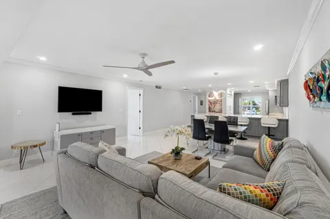 $250,000 | 1321 Northwest 19th Terrace, Unit 104, Delray Beach, FL 33445