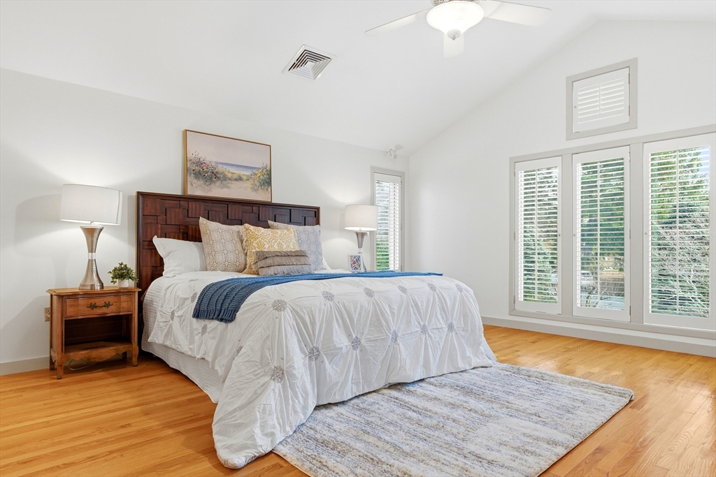 55 Hillcrest Road Weston, MA 02493 - Photo 18 of 41