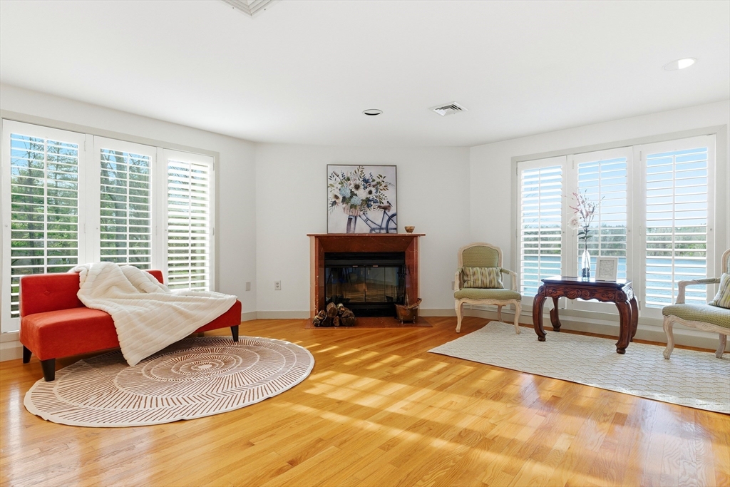 55 Hillcrest Road Weston, MA 02493 - Photo 21 of 41