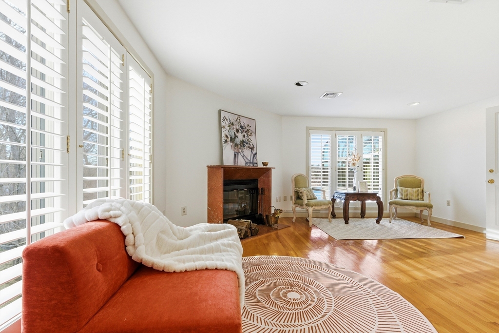 55 Hillcrest Road Weston, MA 02493 - Photo 22 of 41