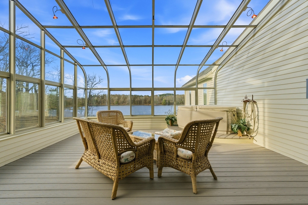 55 Hillcrest Road Weston, MA 02493 - Photo 23 of 41