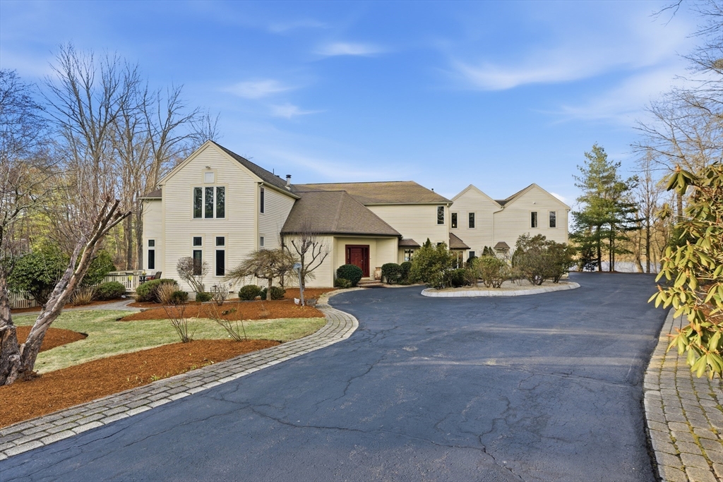 55 Hillcrest Road Weston, MA 02493 - Photo 38 of 41