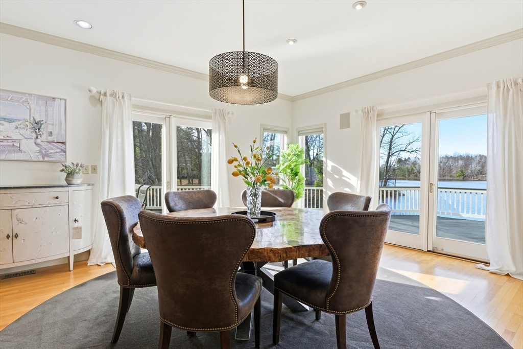 55 Hillcrest Road Weston, MA 02493 - Photo 9 of 41