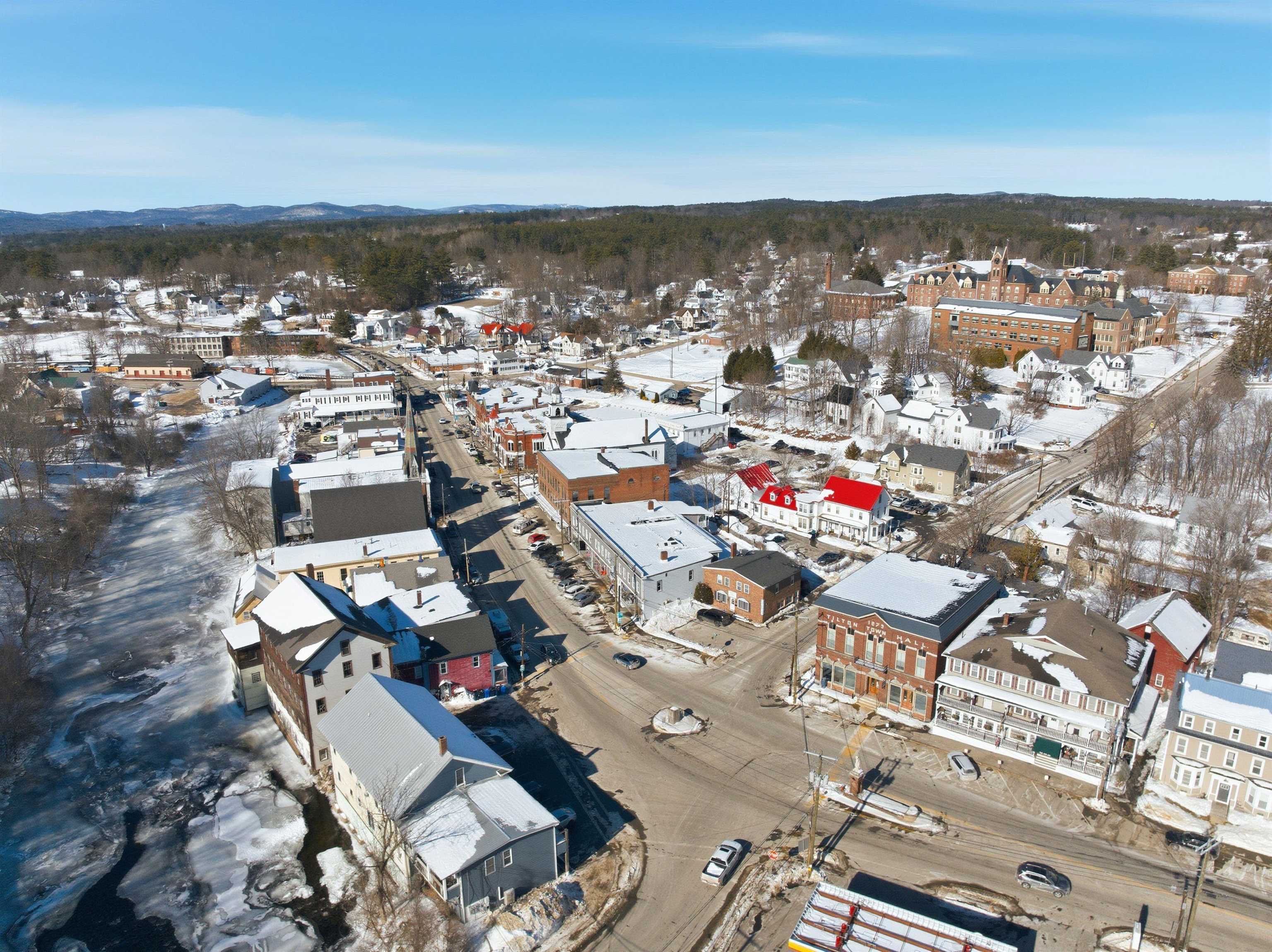 8 West Street Tilton, NH 03276 - Photo 31 of 36