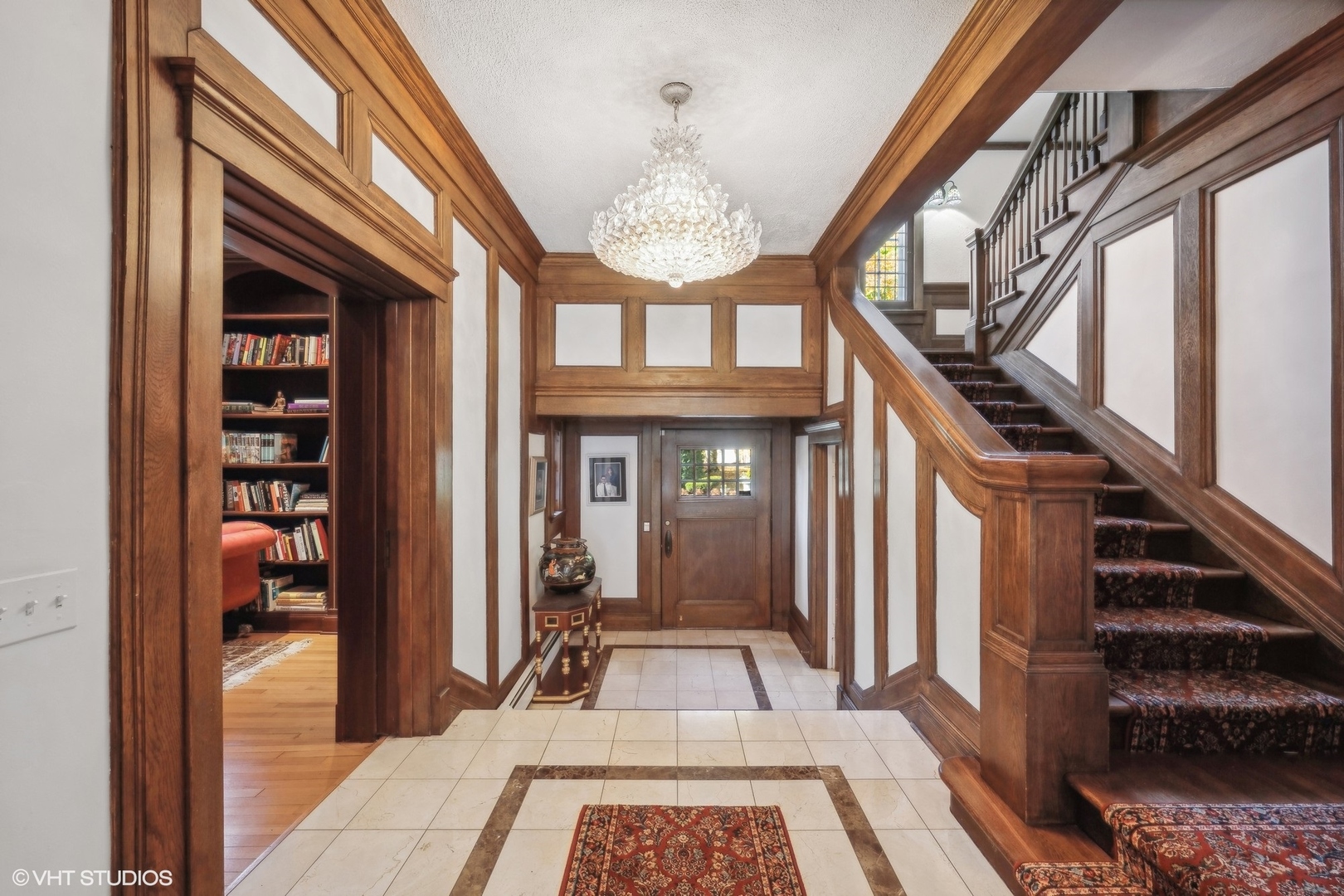 111 North Mayflower Road Lake Forest, IL 60045 - Photo 8 of 28 a view of an entryway with a front door