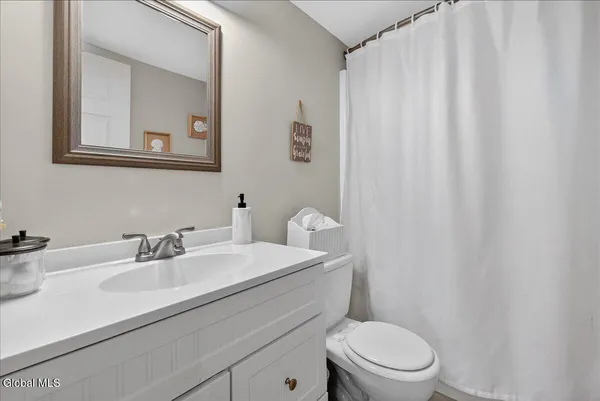 $345,000 | 50 Arrow Wood Place, Malta, NY 12020