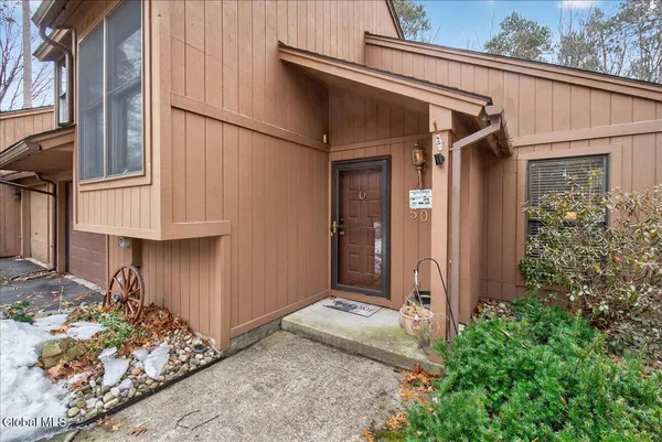 $345,000 | 50 Arrow Wood Place, Malta, NY 12020