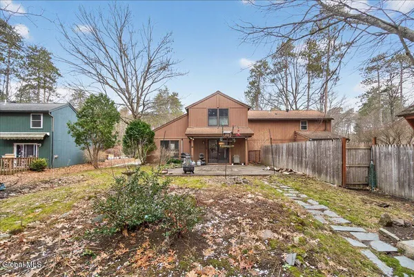 $345,000 | 50 Arrow Wood Place, Malta, NY 12020