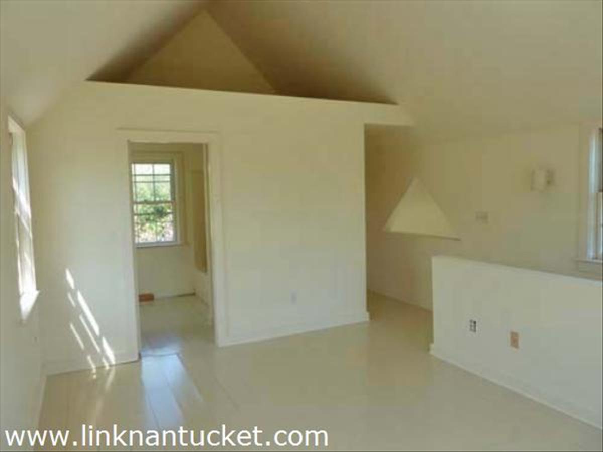 42 Hummock Pond Road Nantucket, MA 02554 - Photo 10 of 11 Gallery Image 10