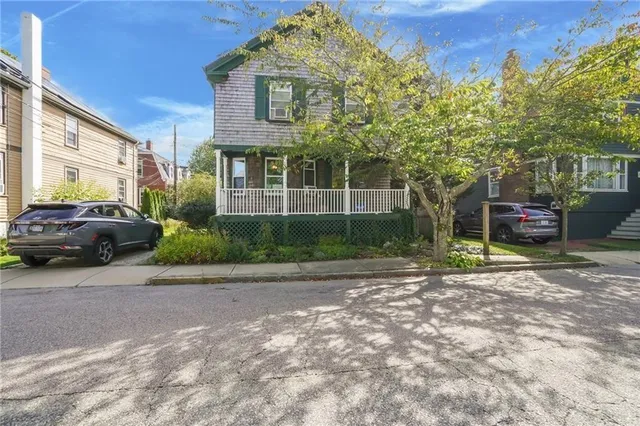 $825,000 | 19 Slocum Street, Newport, RI 02840