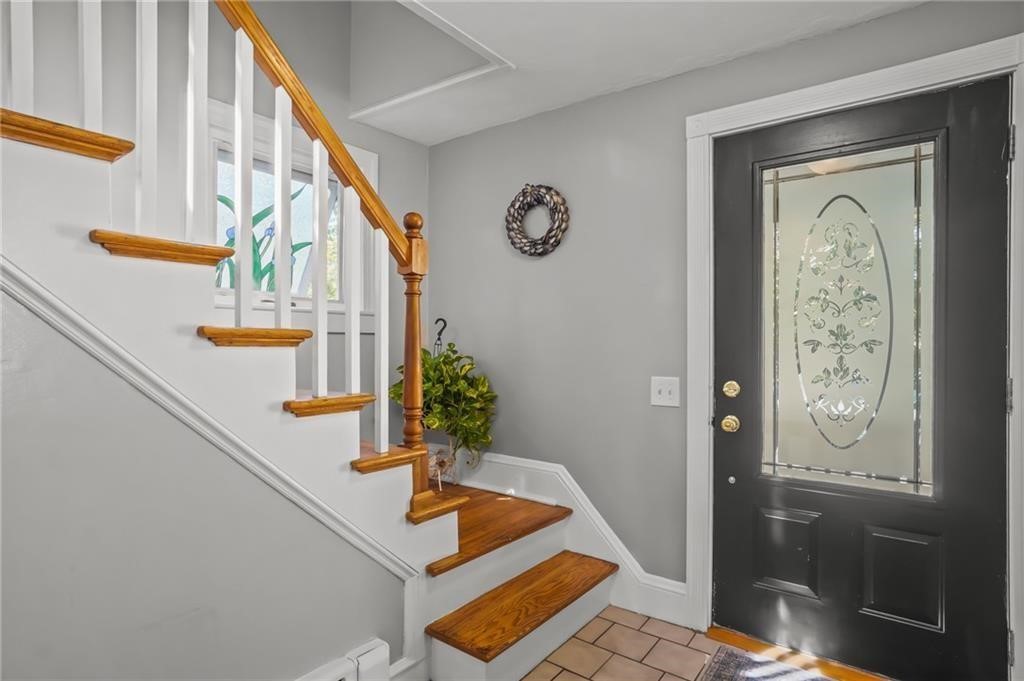 19 Slocum Street Newport, RI 02840 - Photo 10 of 21