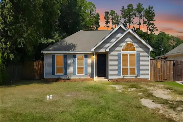 $189,900 | 1545 Clover Street, Mandeville, LA 70448