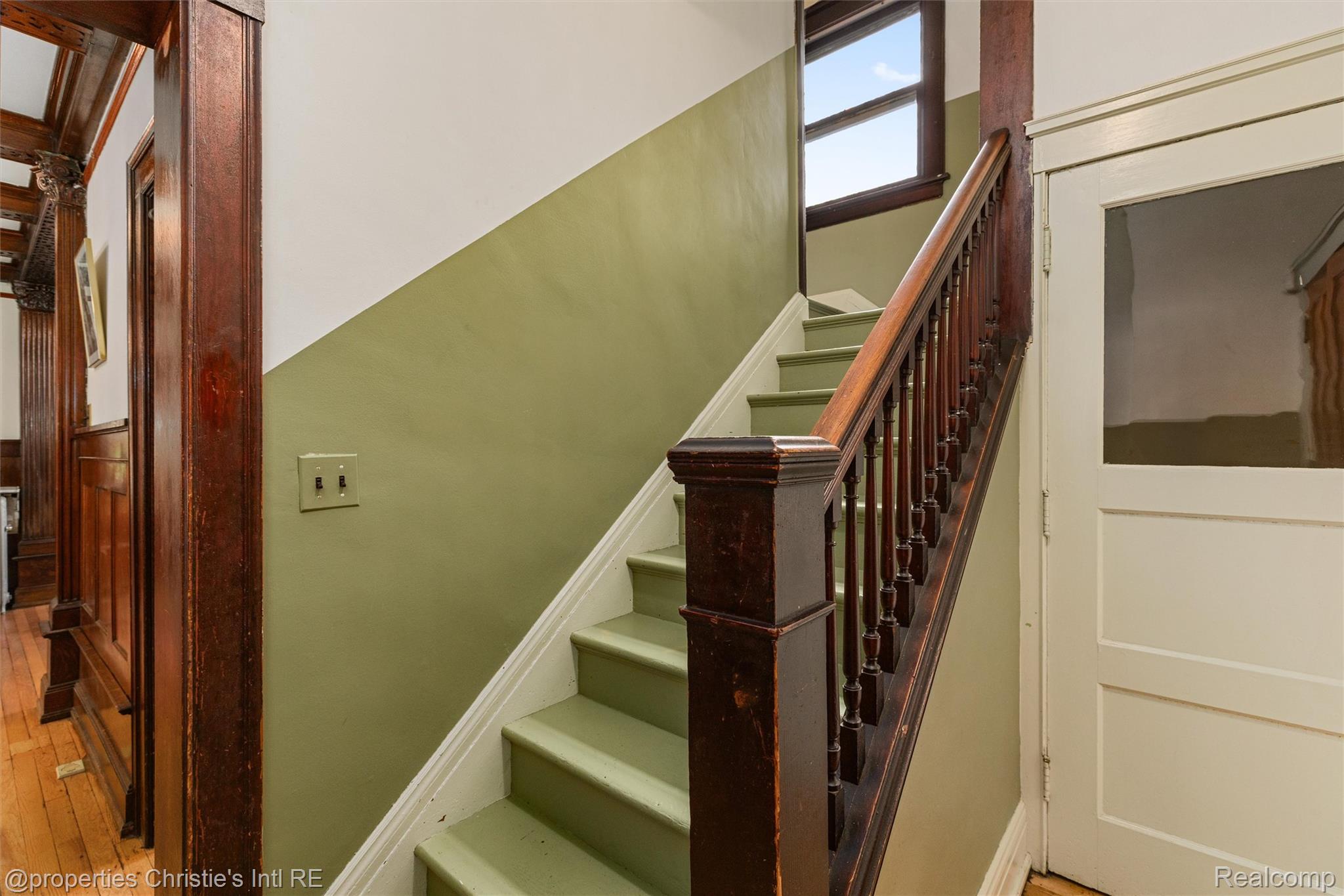 36 Longfellow Street Detroit, MI 48202 - Photo 34 of 81 Stairs with wood-type flooring
