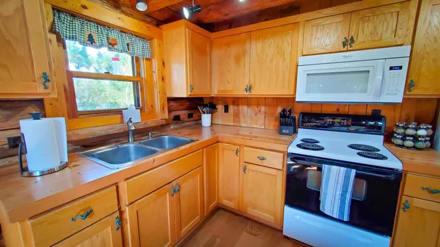 $499,900 | 14185 Shoreline Trail, Bagley, MN 56621