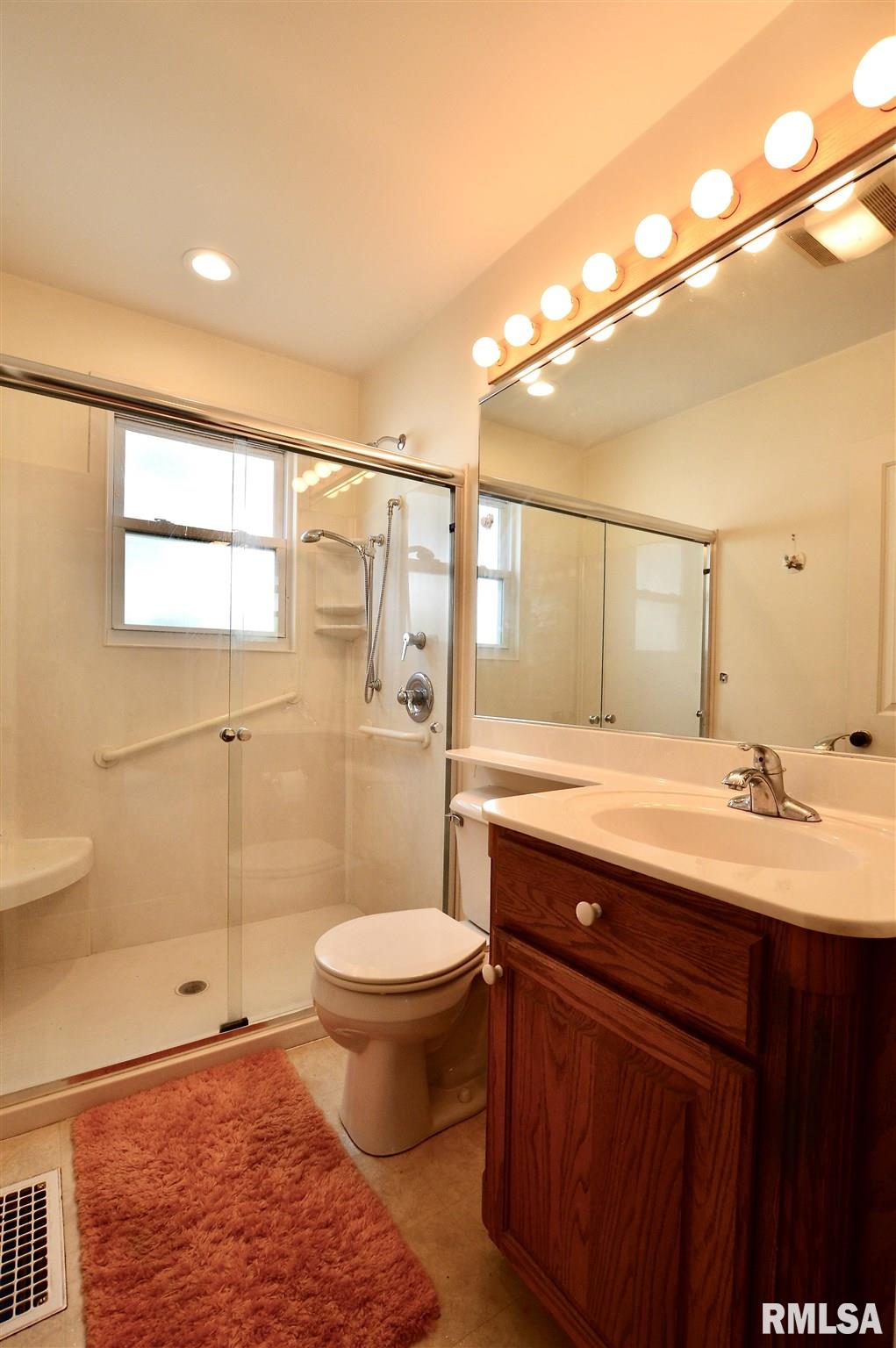 908 East Reservoir Street Springfield, IL 62702 - Photo 15 of 24