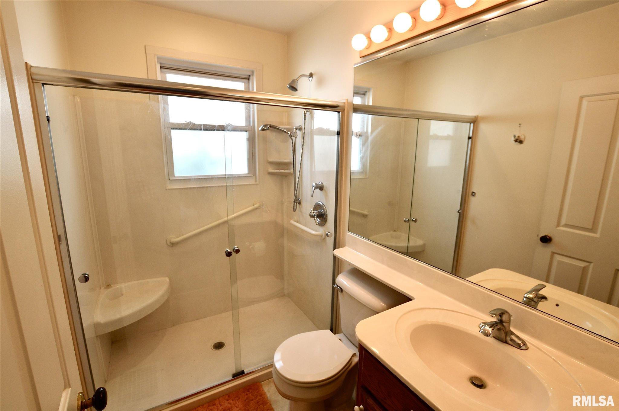 908 East Reservoir Street Springfield, IL 62702 - Photo 16 of 24