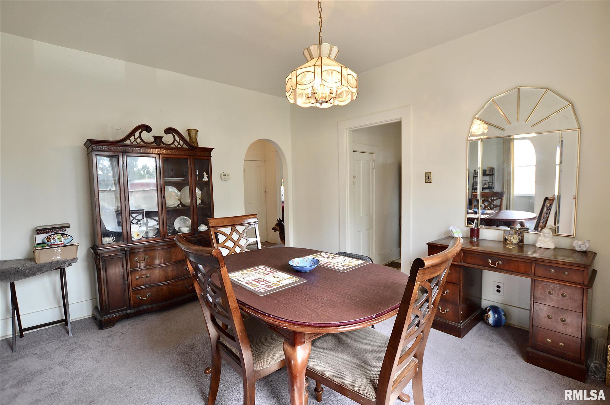 908 East Reservoir Street Springfield, IL 62702 - Photo 10 of 24
