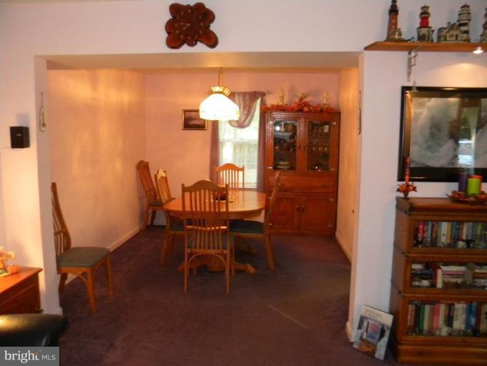 637 Riden Street Odenton, MD 21113 - Photo 6 of 19 Thanksgiving can be here!