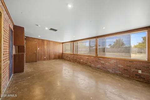 $375,000 | 2028 East Granada Road, Phoenix, AZ 85006