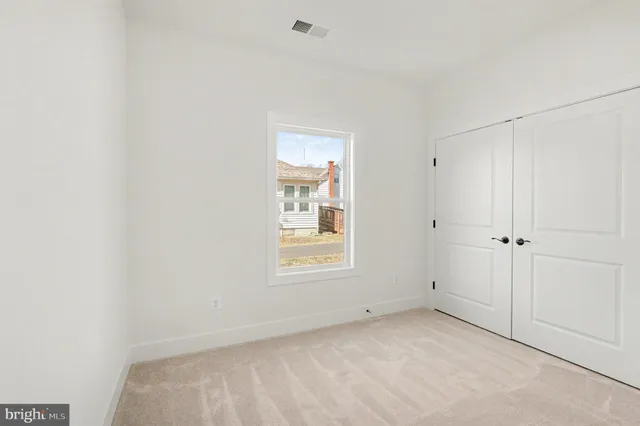 $479,900 | 277 White Oak Road, Fredericksburg, VA 22405